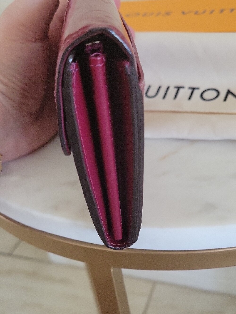 Louis Vuitton Vernis Patent Leather Wallet in Bordeaux - Picture 3 of 12